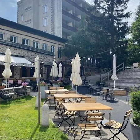 Vakantiewoning 'Residenz Alpina Im Kurhaus' * Lenzerheide